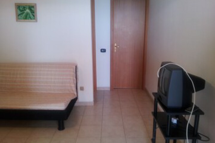 Room 14 of 18