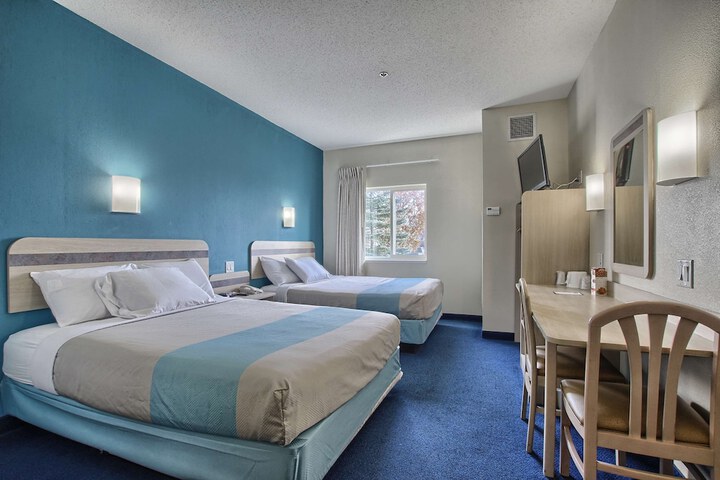 Room 17 of 36