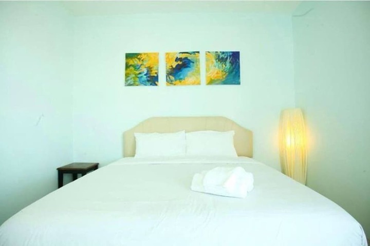 Room 3 of 28