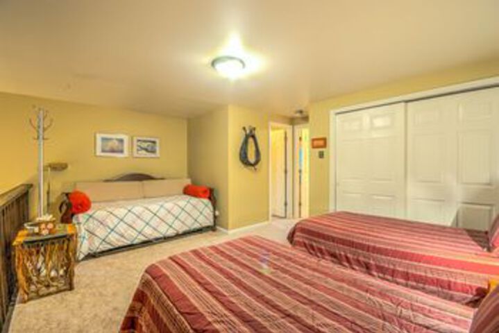 Room 42 of 80