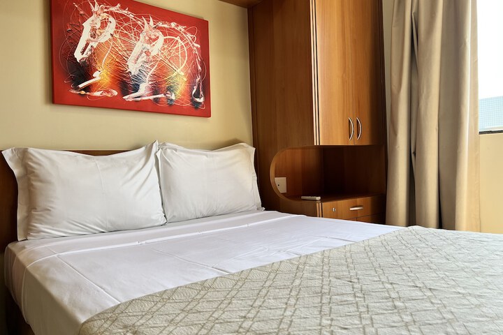 Room 6 of 59