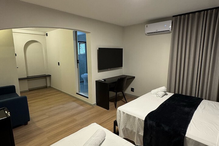 Room 54 of 93