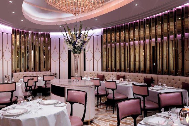 Dining 42 of 60