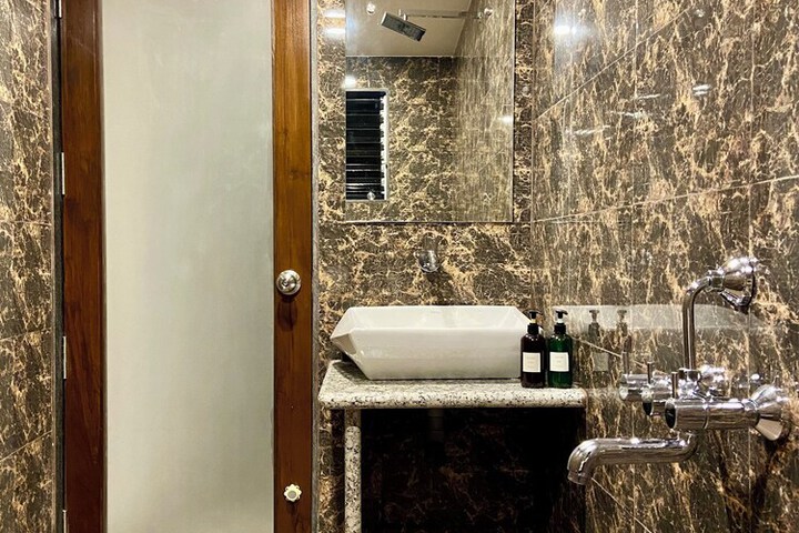 Room 20 of 26