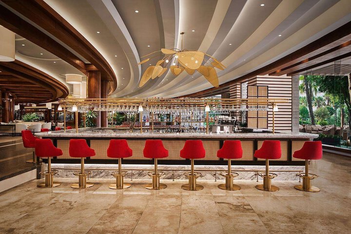 Lounge 260 of 336