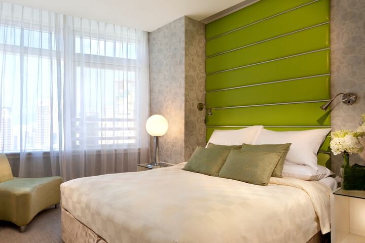 Room 12 of 24