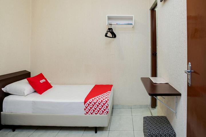 Room 5 of 60