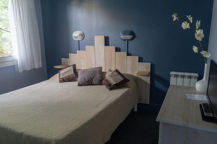 Room 3 of 25