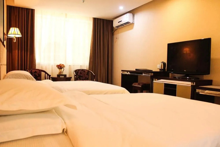 Room 8 of 27