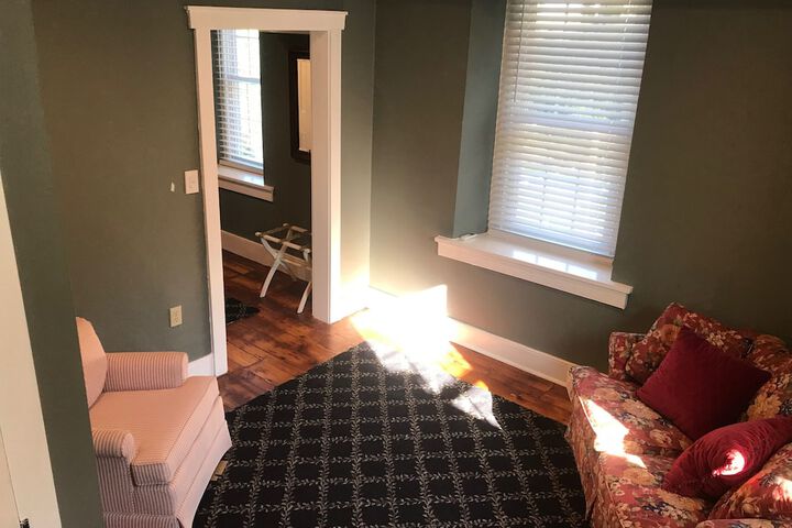 Room 43 of 64