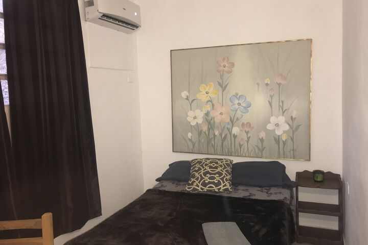 Room 11 of 14
