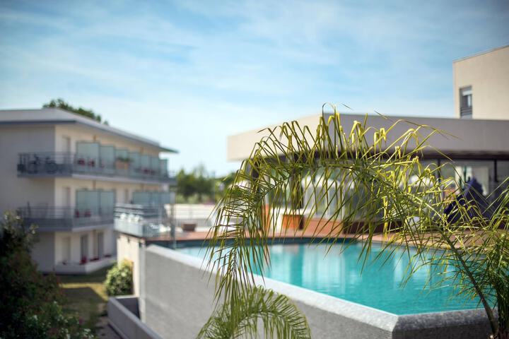 Hotel with Pool