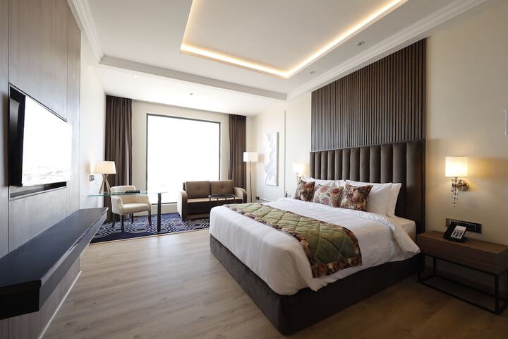 Room 14 of 52