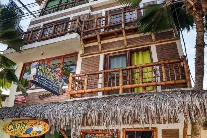 Hotel Boutique Hurvinek in Montañita