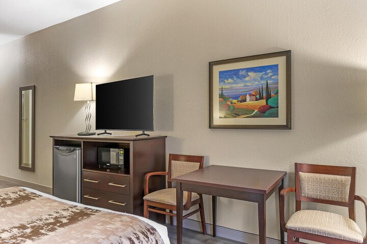 Room 14 of 73