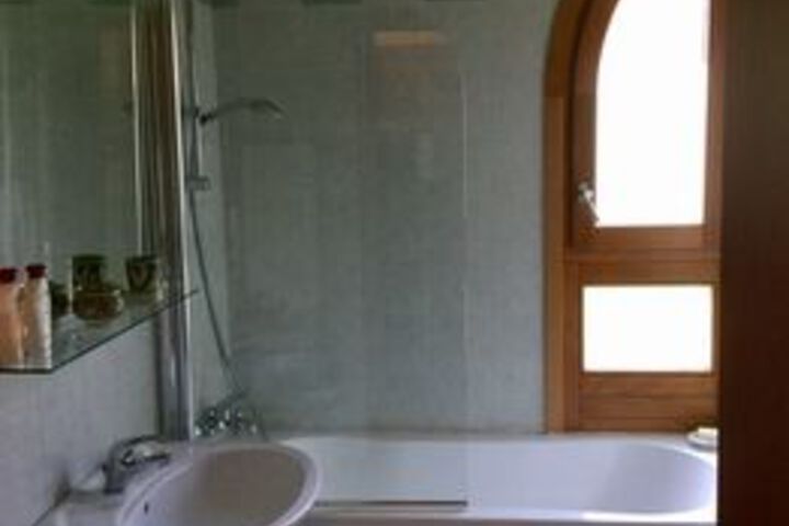 Room 4 of 26