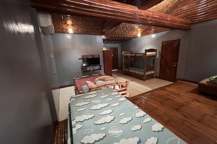 Room 14 of 160