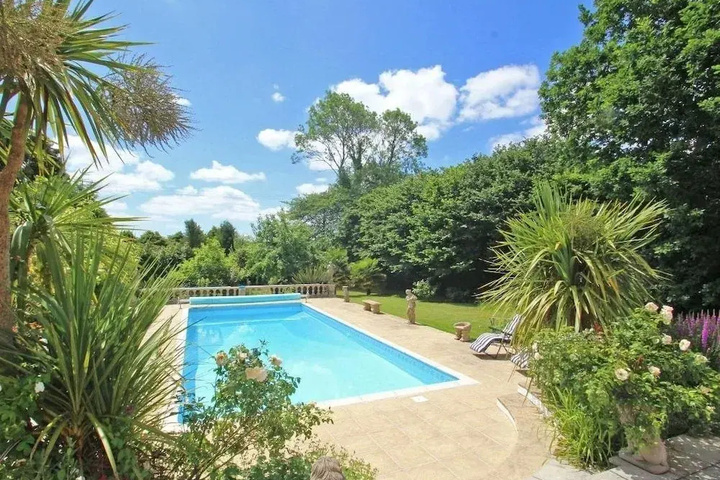 Pool 8 of 11