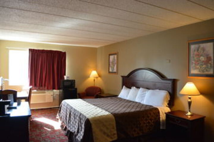 Room 33 of 63