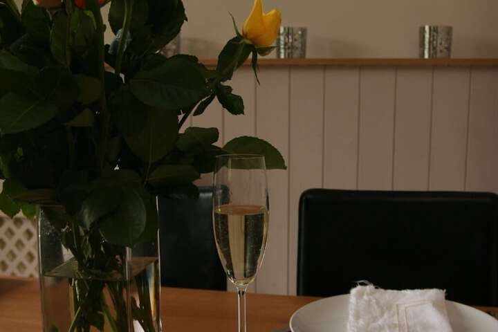 Dining 6 of 16