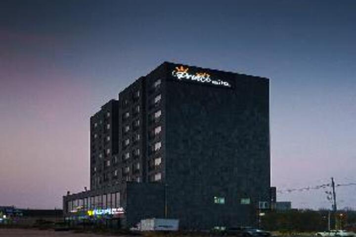 Little Prince Hotel & Condo