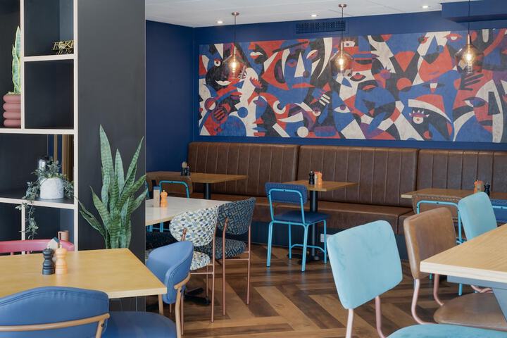 Breakfast area