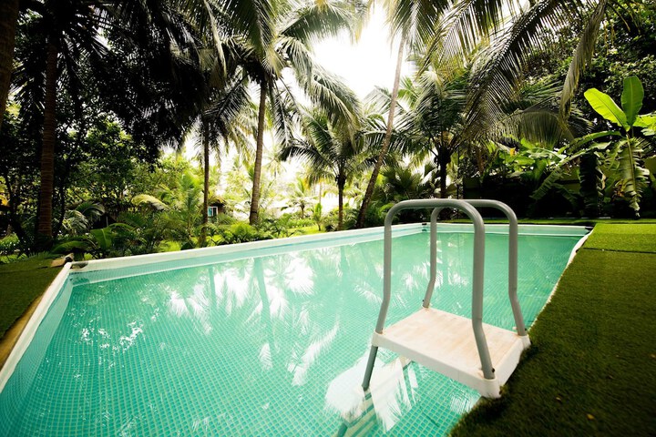 Pool 76 of 193