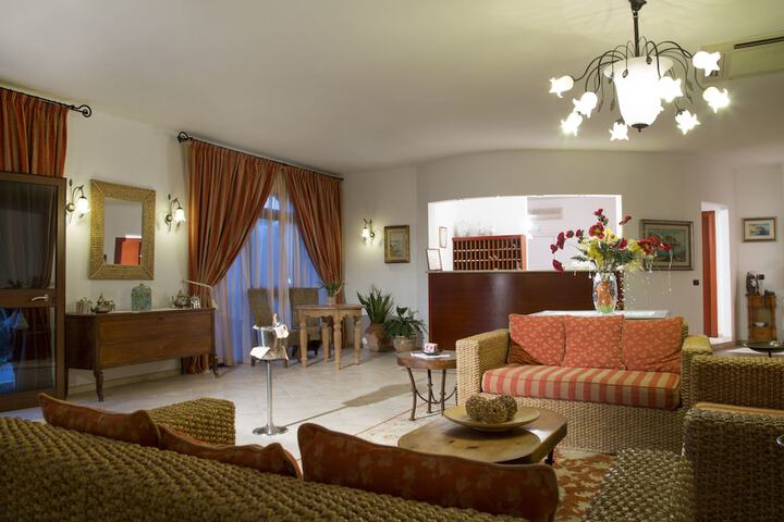 Hotel Interior 8 of 75