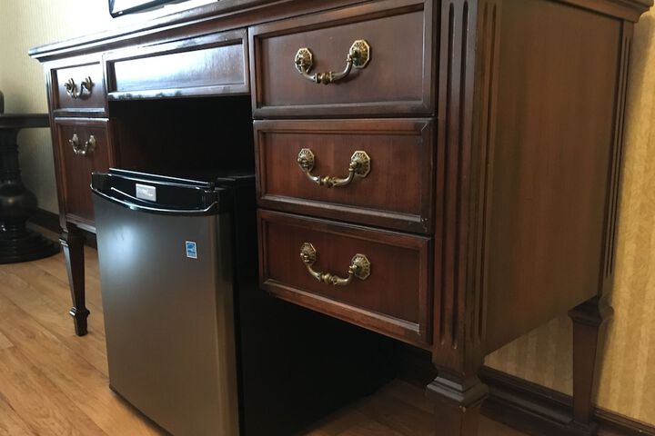 Room 46 of 118