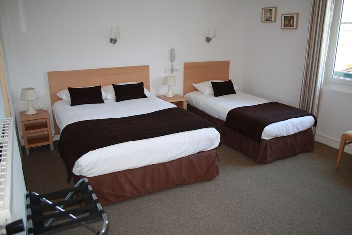 Room 5 of 63