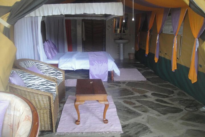 Room 28 of 66
