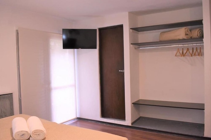 Room 16 of 62