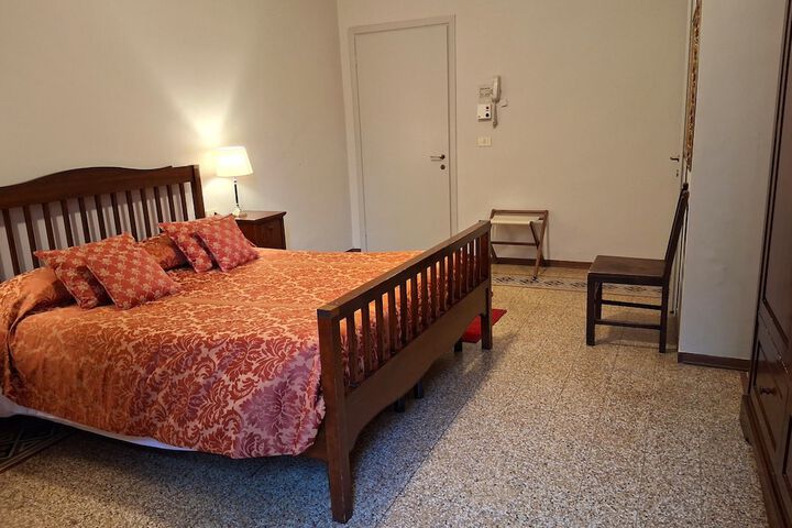 Room 22 of 72
