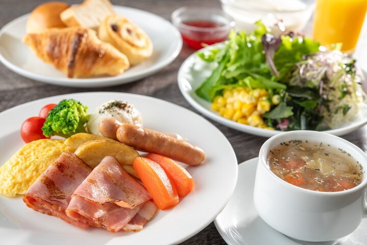 Breakfast buffet