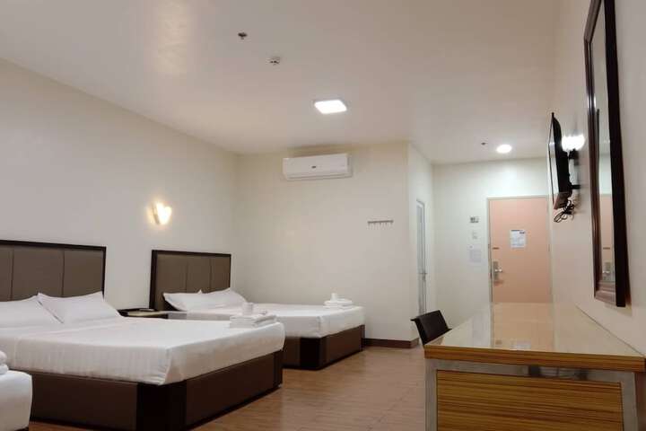 Room 19 of 40