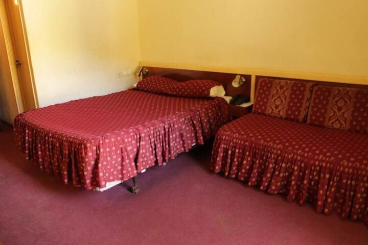 Room 6 of 36