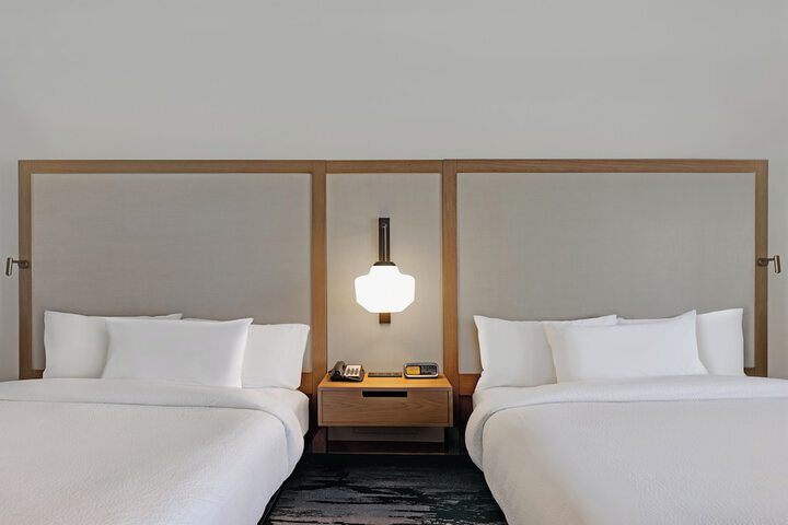Room 14 of 25