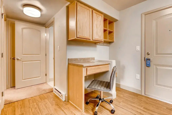 Room 5 of 16
