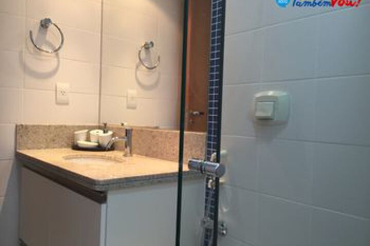 Room 10 of 45
