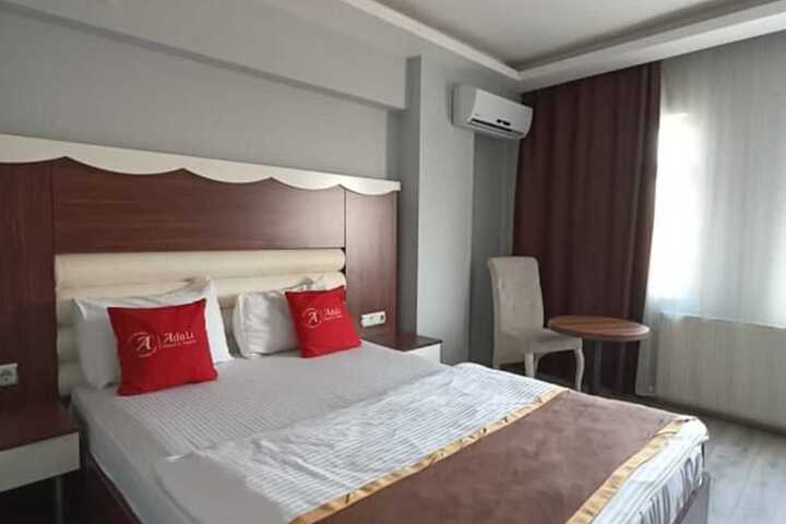 Room 27 of 53