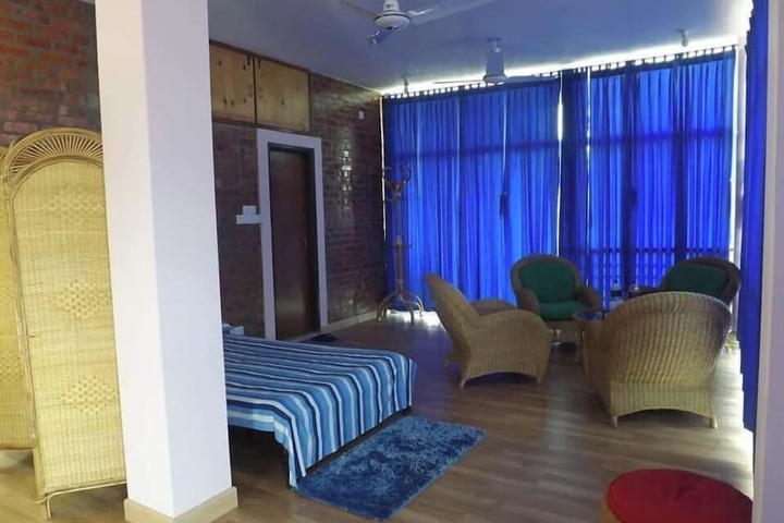 Room 7 of 24