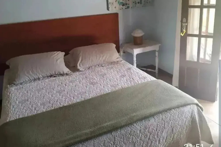Room 2 of 8
