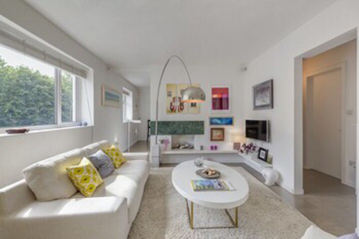Contemporary Maida Hill