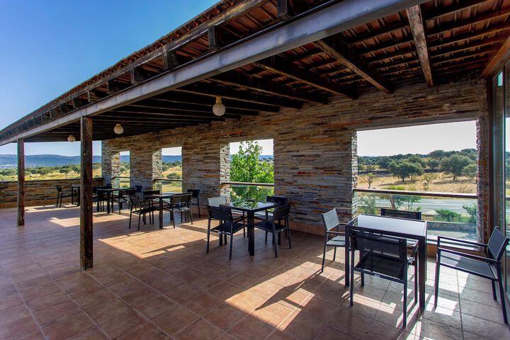 Hotel 4* Parque de Monfragüe in Torrejon El Rubio