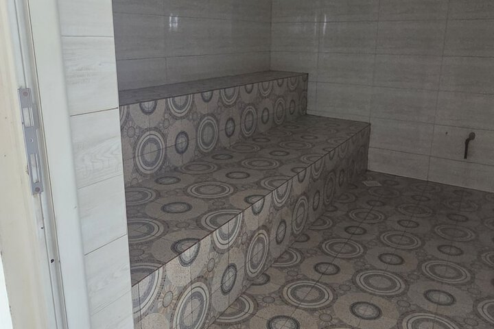 Room 10 of 17