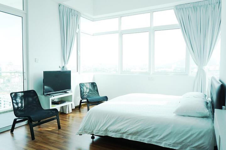 Room 3 of 7