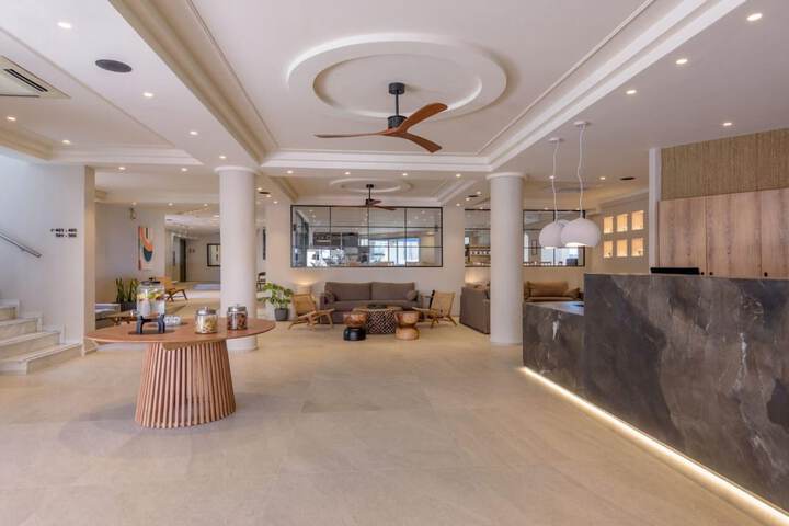 Hotel Lobby