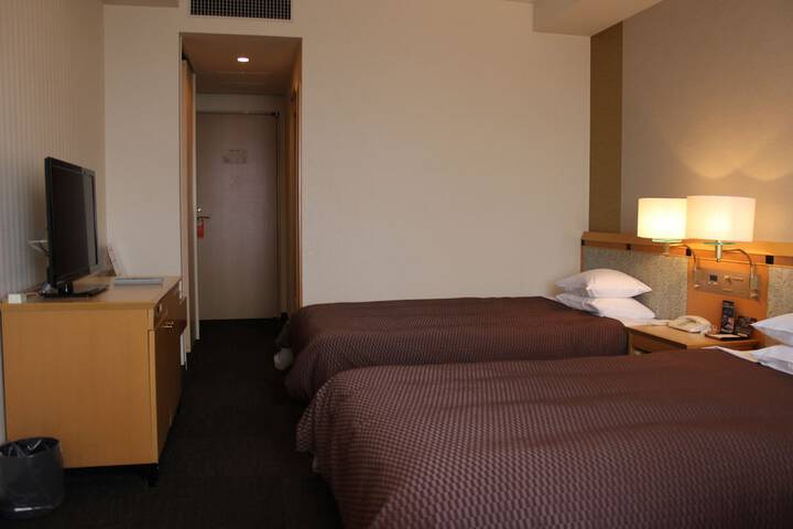 Room 21 of 50