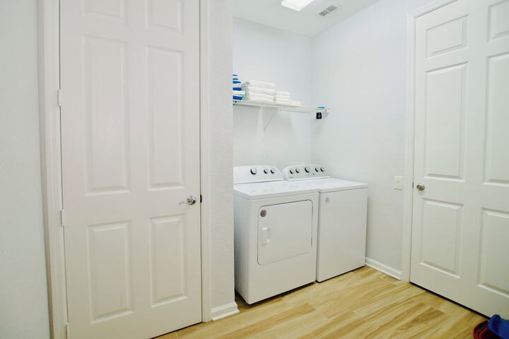 Laundry 76 of 141