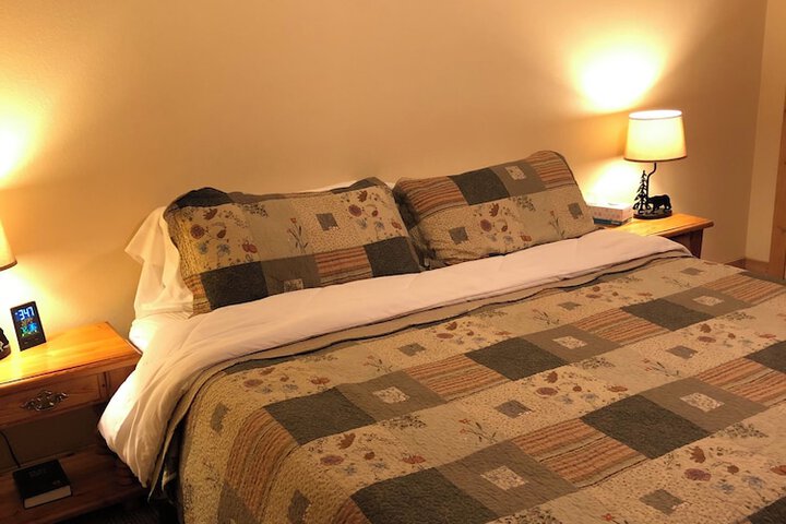 Room 9 of 63